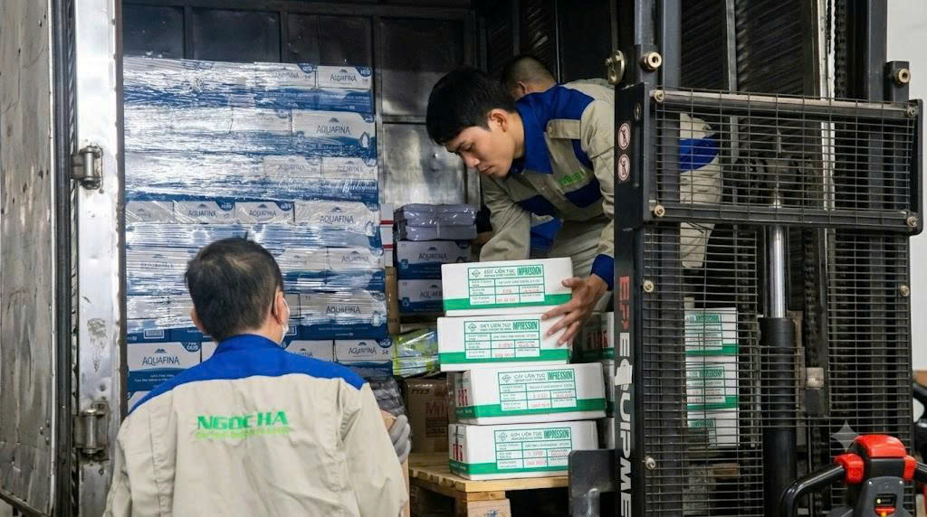 Một Ngày Xuất Kho Cho Khách Hàng Doanh Nghiệp FDI Tại Ngọc Hà Group